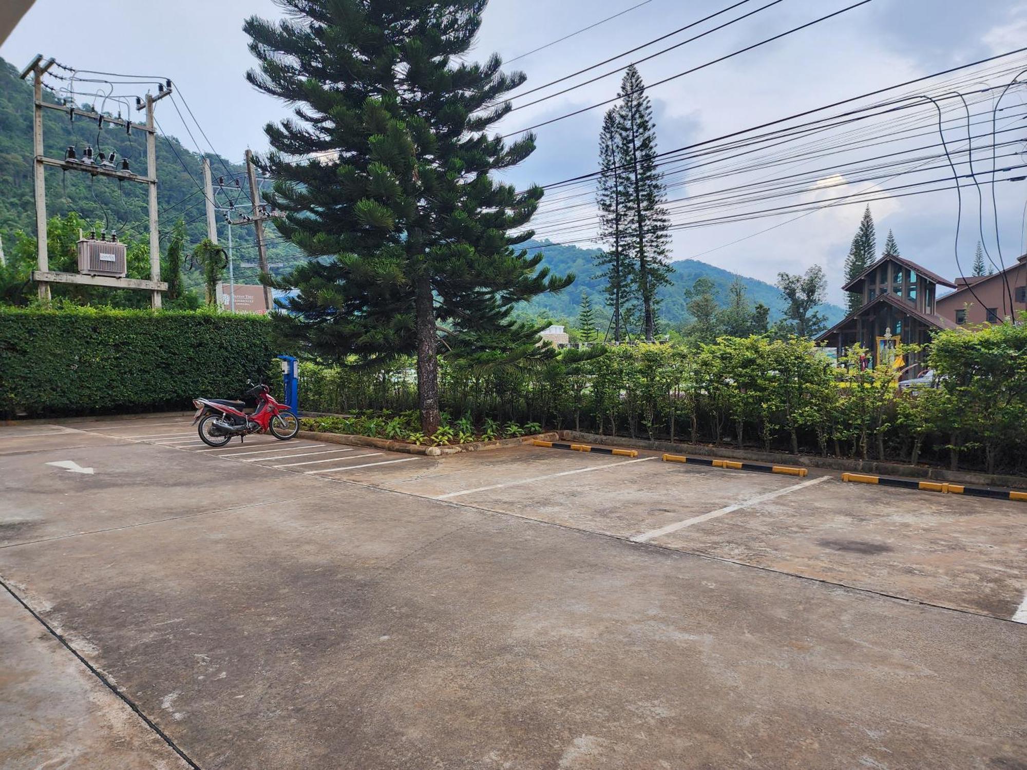 Bann Khao Yai 50 Sqm-corner, King Bed, Balcony Pangsapuri Mu Si